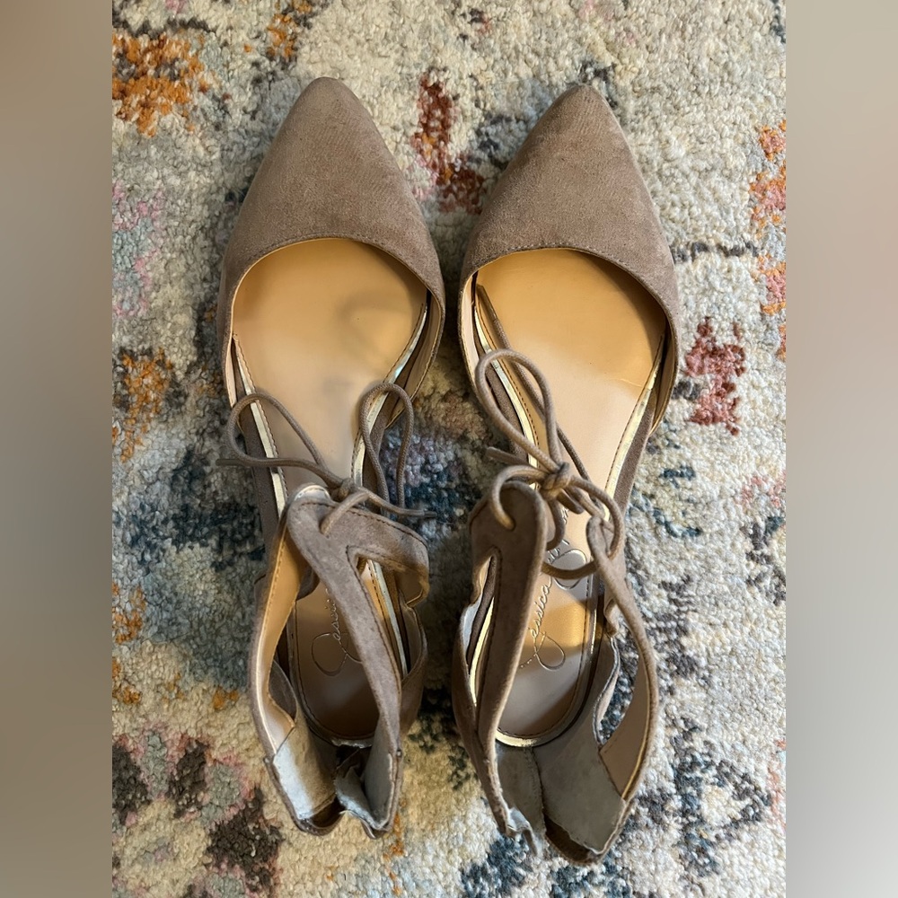 Elegant Women's Lace-Up Flats